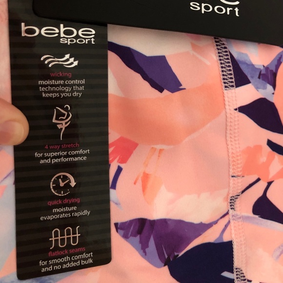 ππ½ββοΈbebe sport | Pink Floral Print Athletic Pocket Capri Pants - Picture 9 of 15
